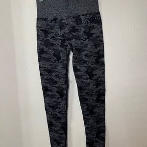 gymshark black camo leggings